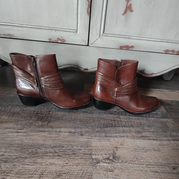 Clarks Bendables Wish Mood Brown Leather Ankle Boot Size 7.5 - Picture 7 of 16
